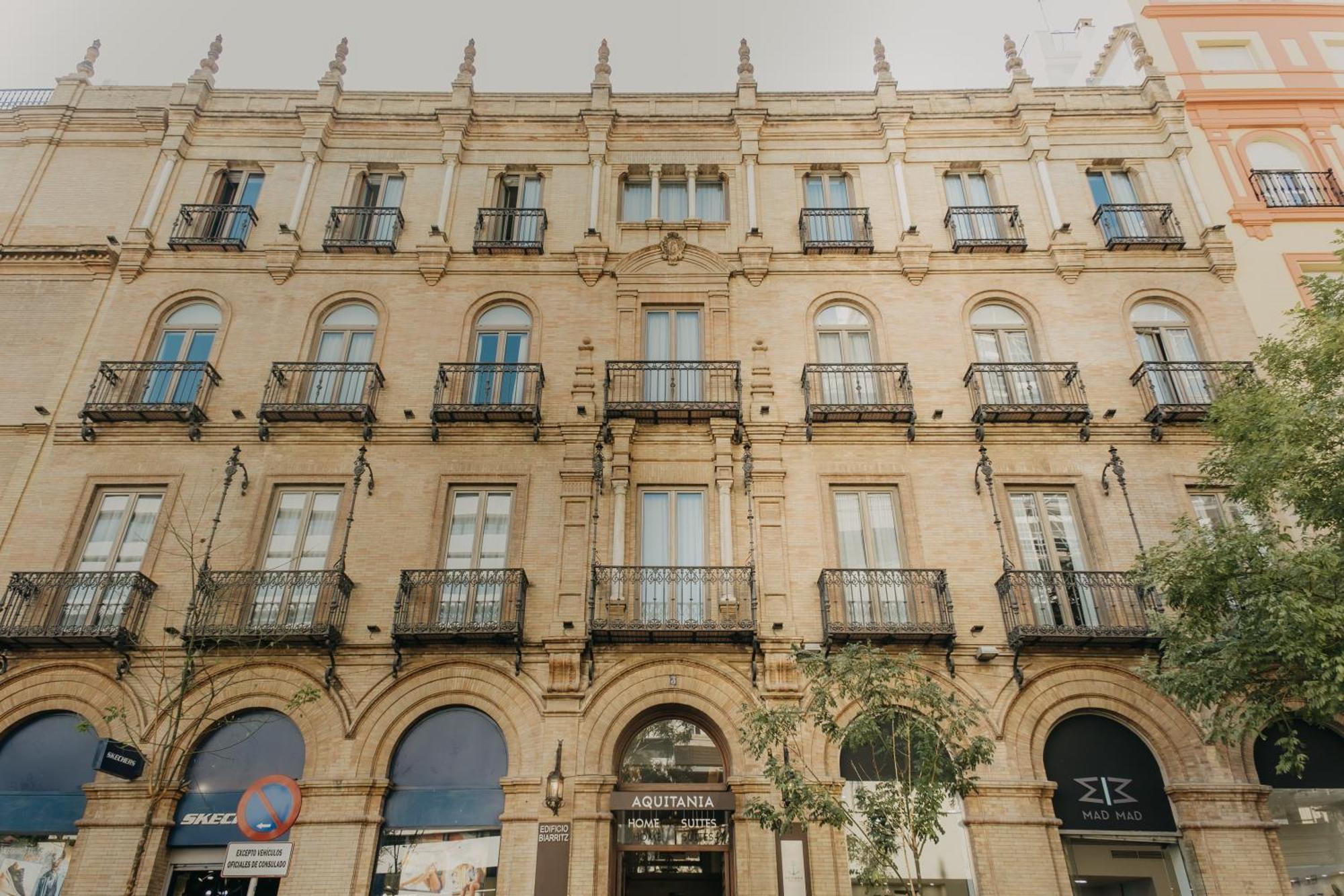 Apartahotel Aquitania 3*